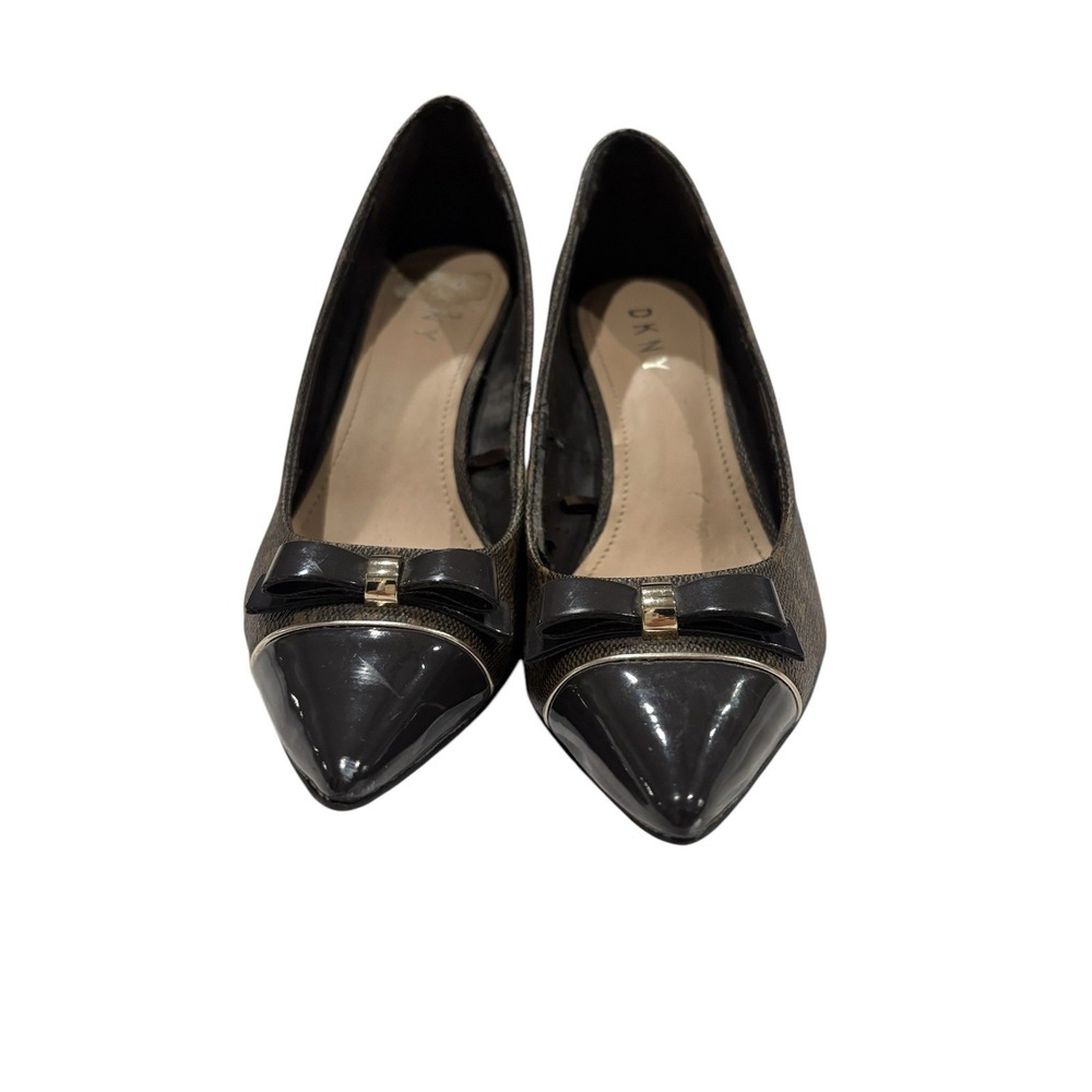 DKNY Patent Bow Monogrammed Pumps 7.5 Logo Classic RARE